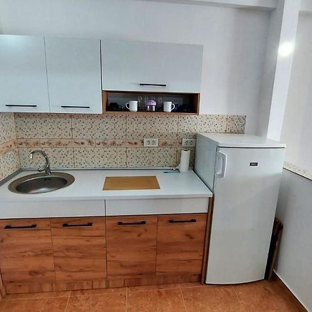 Cristina'S Place Арад Екстериор снимка
